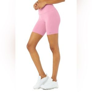 Alo Yoga Large High-Waist Biker Short - Parisian Pink